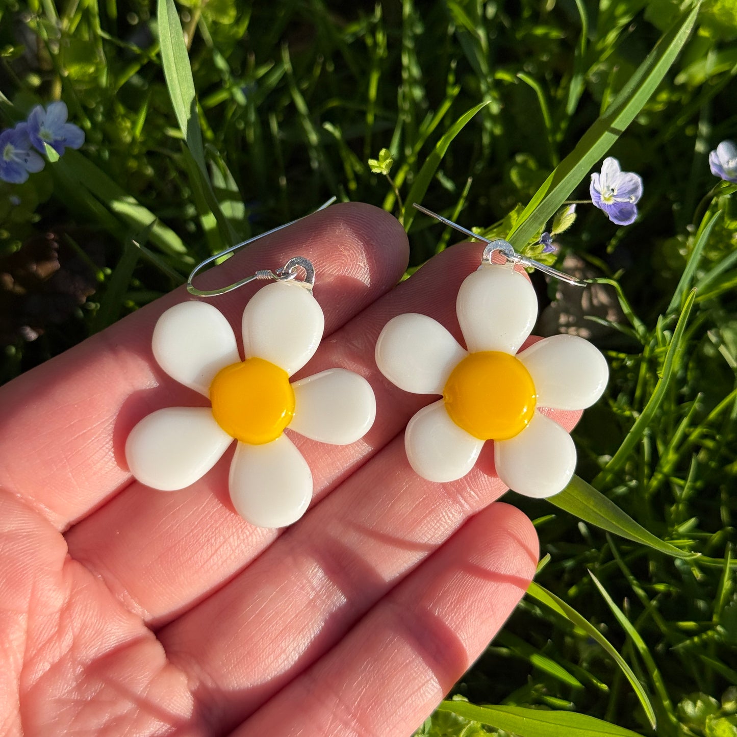 Groovy Daisy Earrings