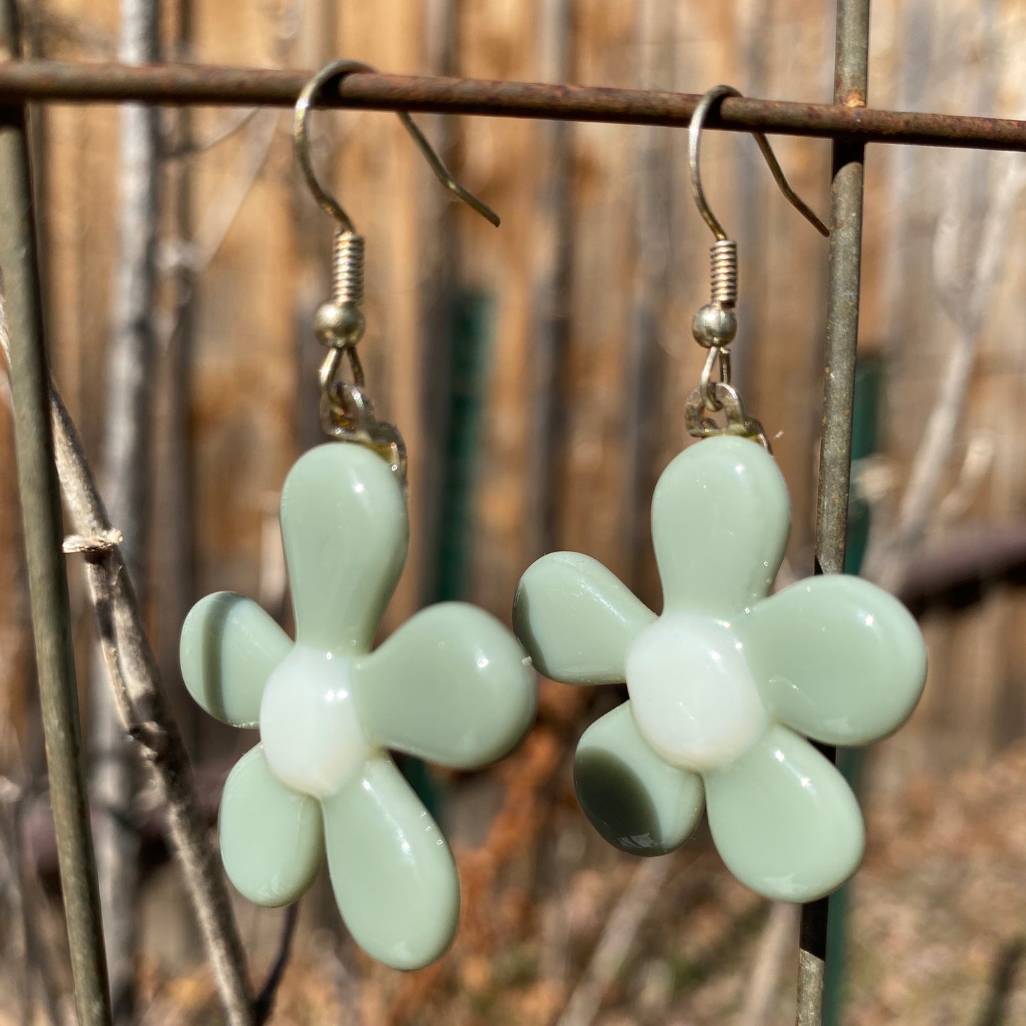 Groovy Daisy Earrings