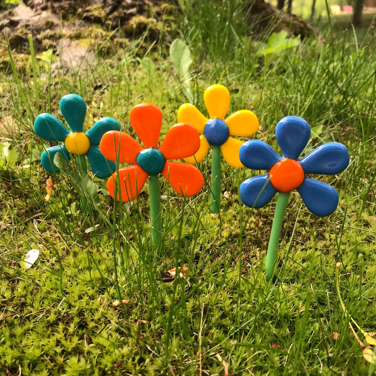 Groovy Daisy Plant Stake
