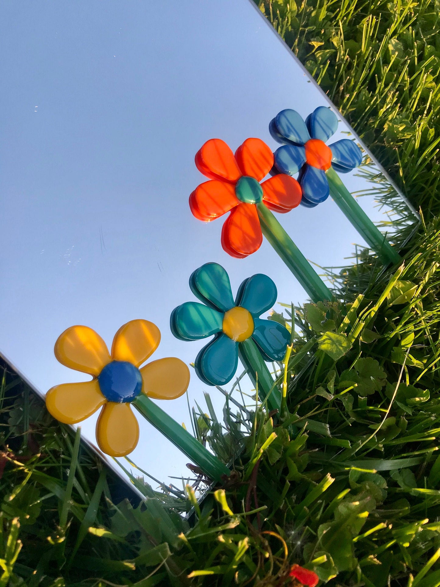 Groovy Daisy Plant Stake