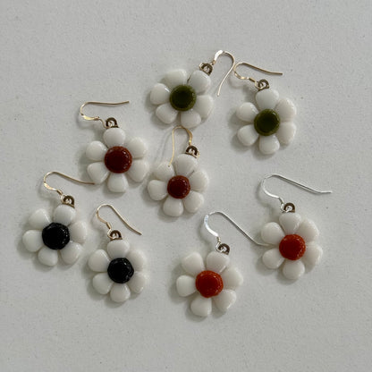 Folk Daisy Earrings