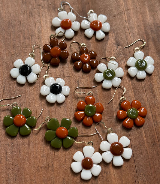 Folk Daisy Earrings
