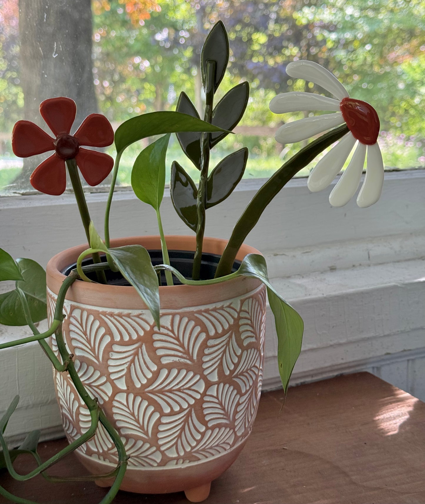 Folk Flower Plant Stake