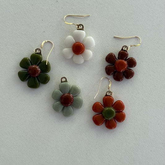 Folk Daisy Earrings PREODER