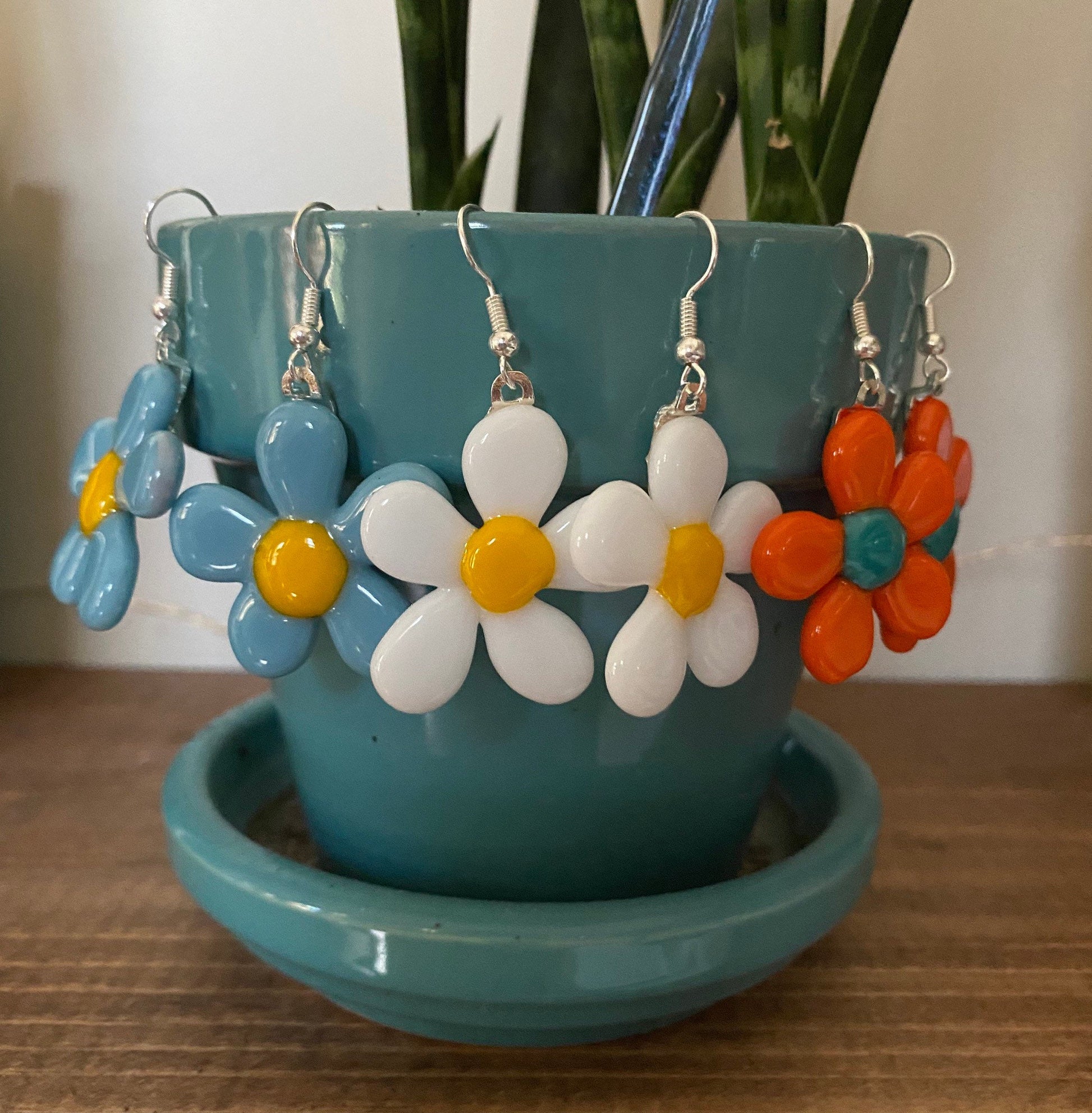 The Hanging Daisy Earring Display